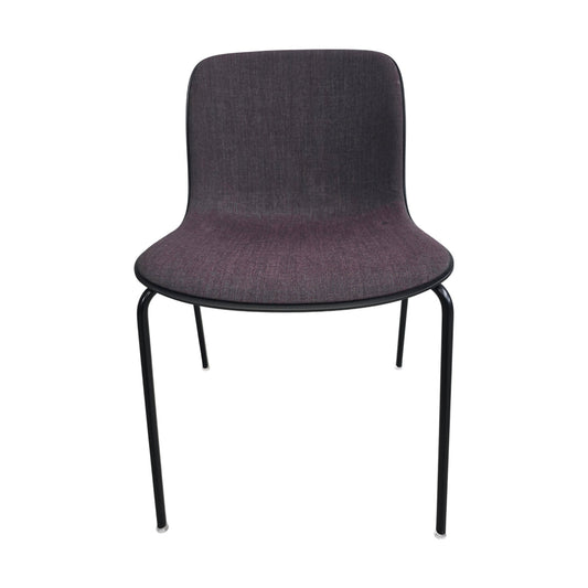 Møtestol Tray fra Magis i lilla, stablebar