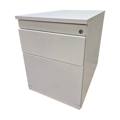 Skuffeseksjon i hvit