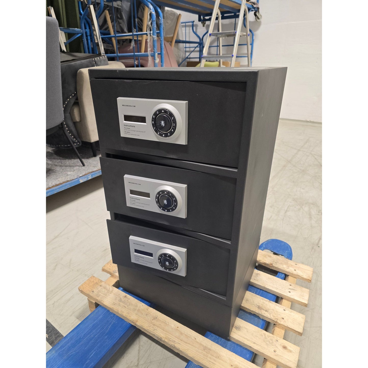 Verdiskap med 3 rom, kodelås, svart