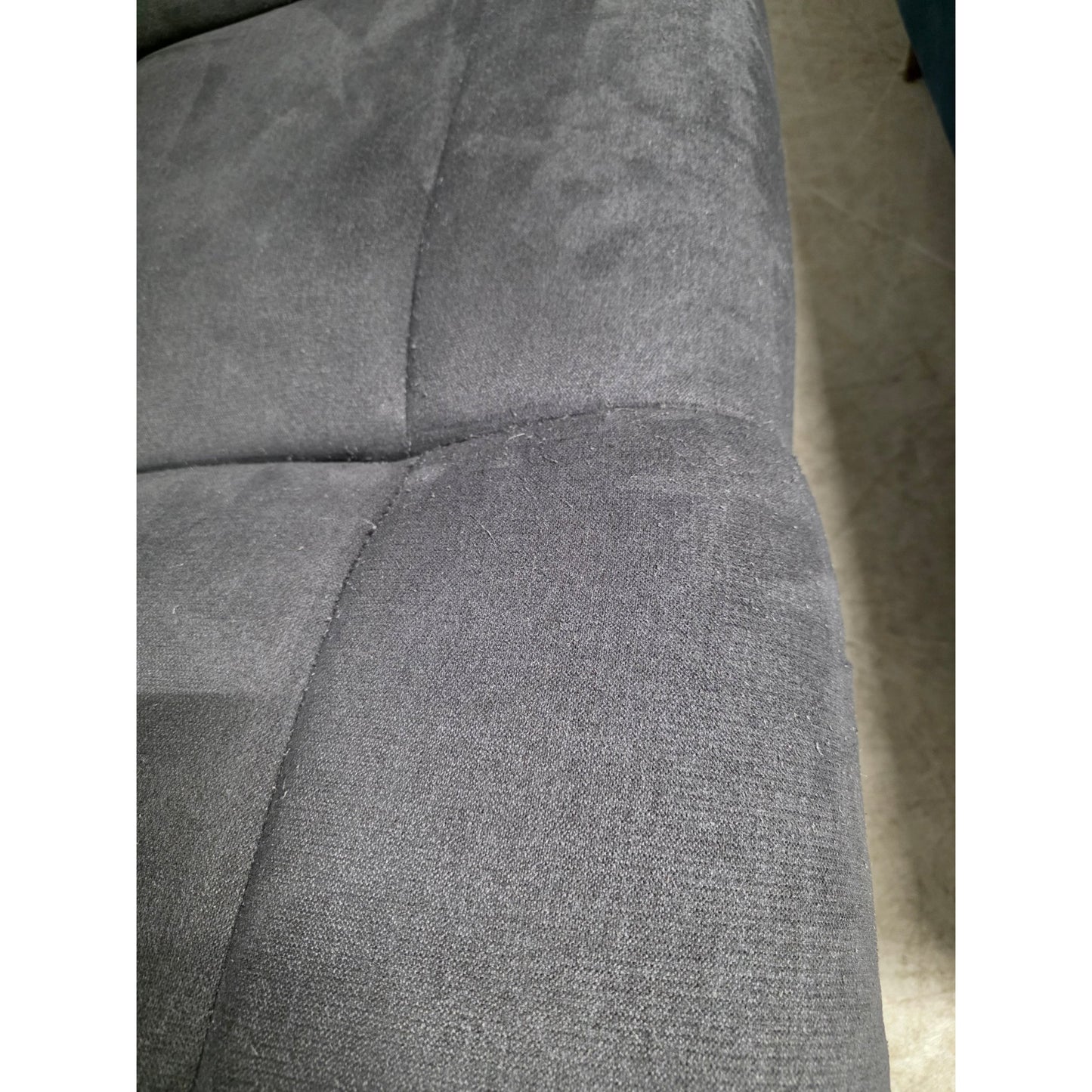 Mora 3-seter sofa fra A-Møbler, grå