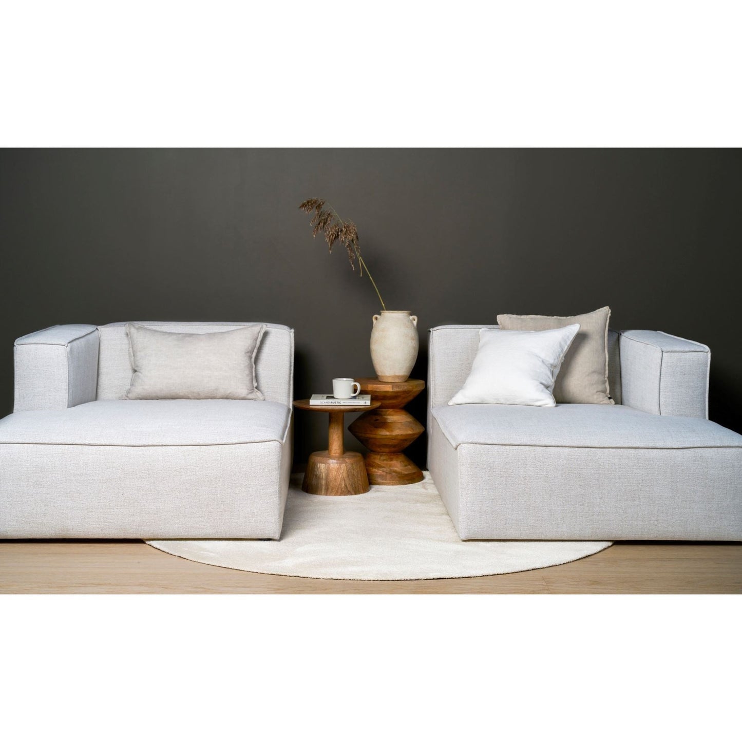Isa 2-seter sofa fra Kid i beige